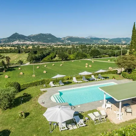 Antica Castelli * غوبيو